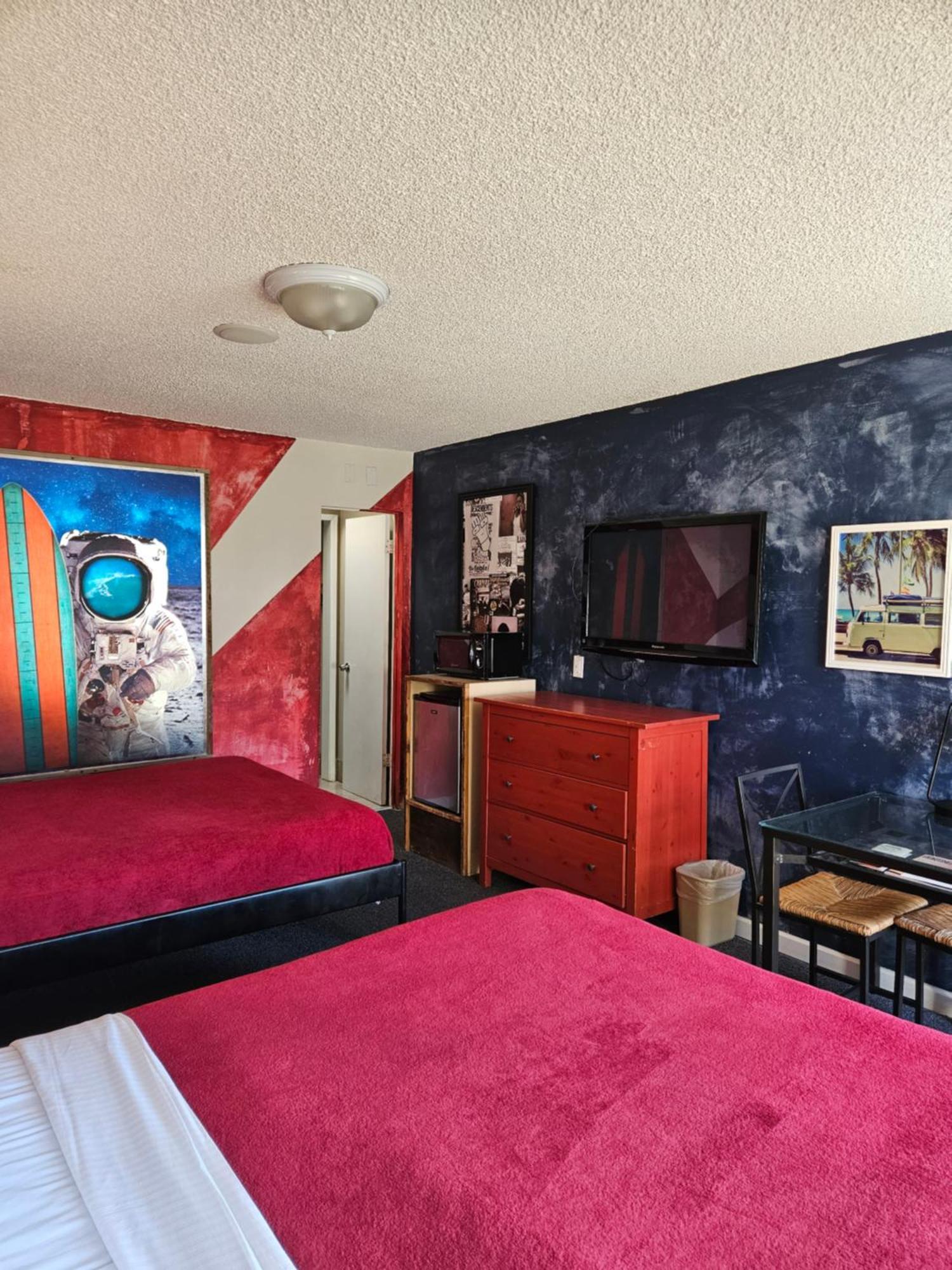 Huntington Surf Inn ハンティントンビーチ エクステリア 写真