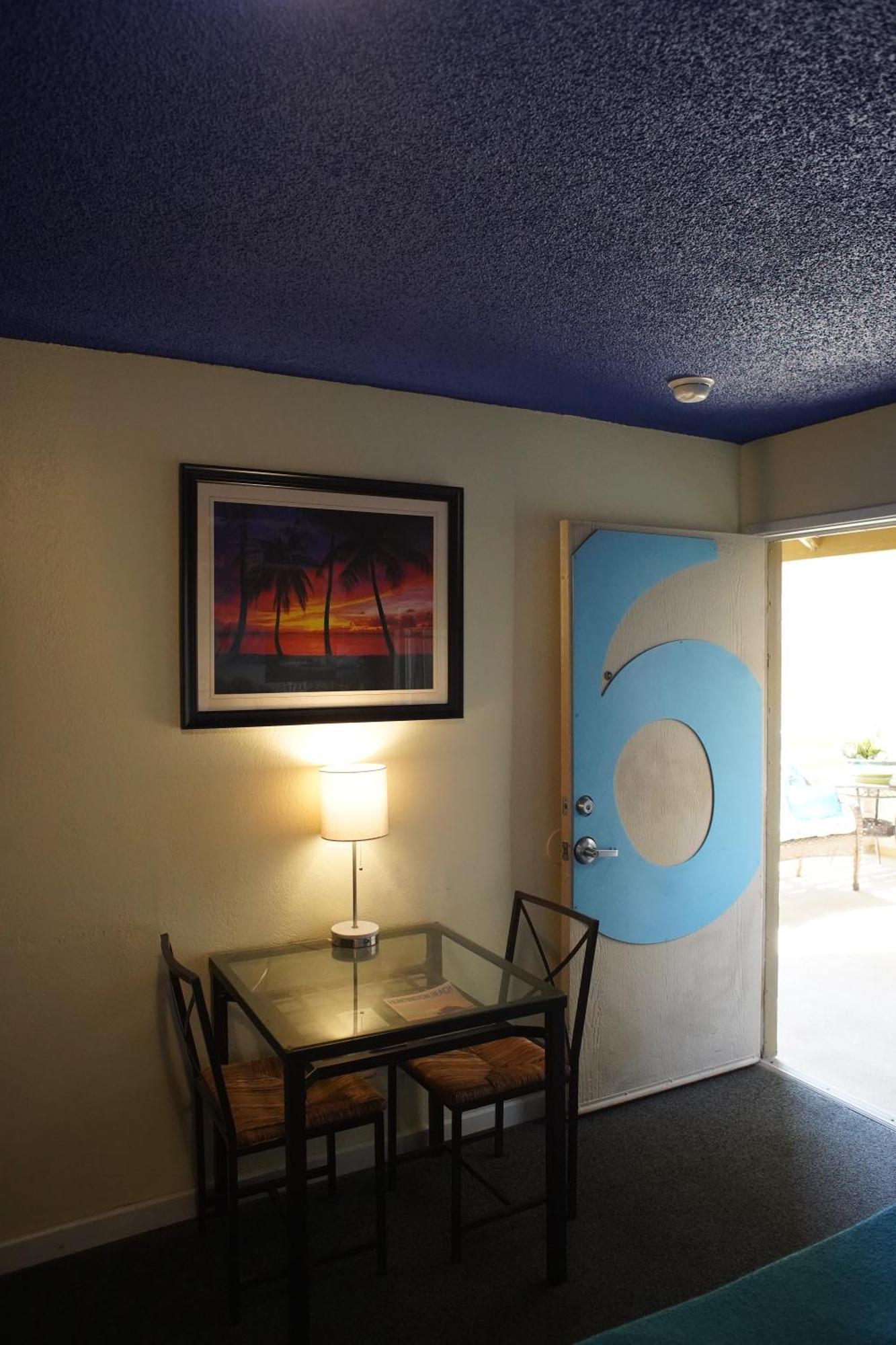 Huntington Surf Inn ハンティントンビーチ エクステリア 写真